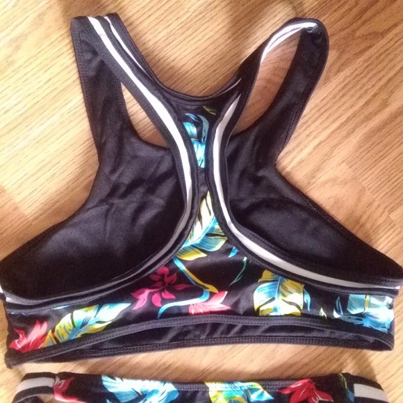 Tropical Floral Bikini Swimsuit - Picture 3 of 4